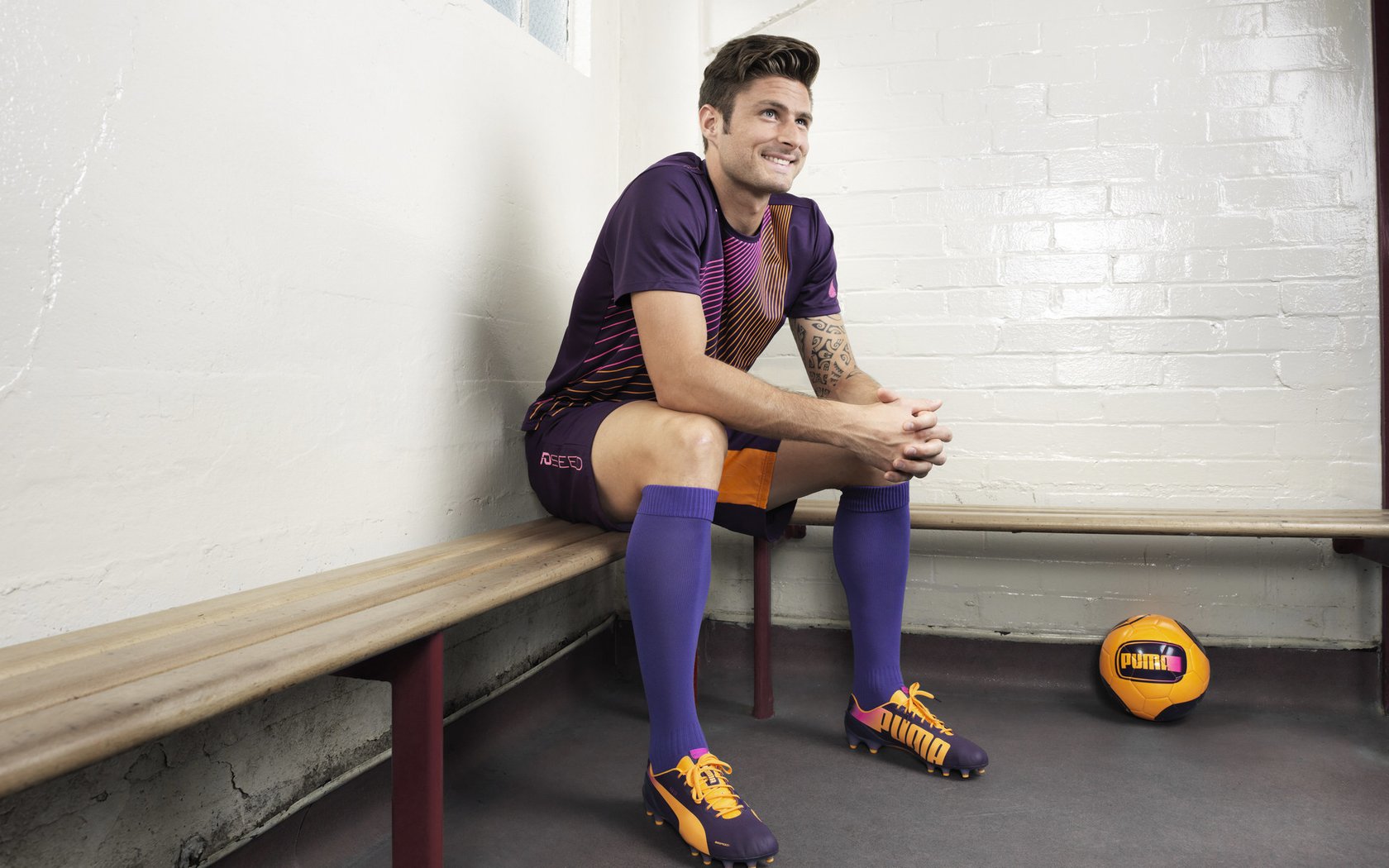 _新媒体赛：借助直播、短视频传递比赛精彩_，新媒体直播大赛的策划与脚本